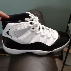 Jordan 11s size 13